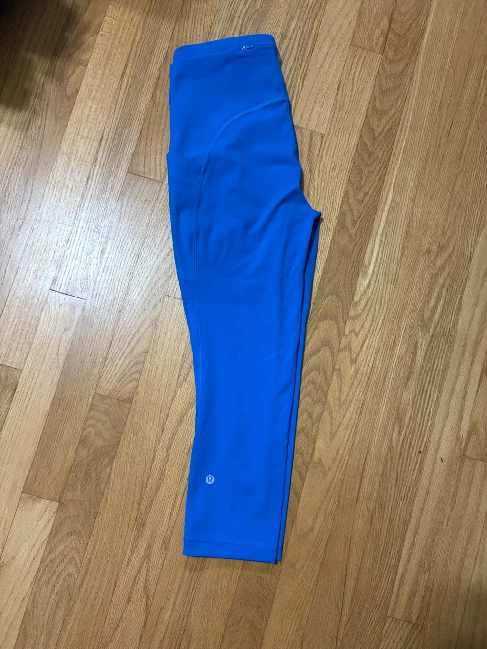 lululemon Capri Leggings in Cobalt Blue